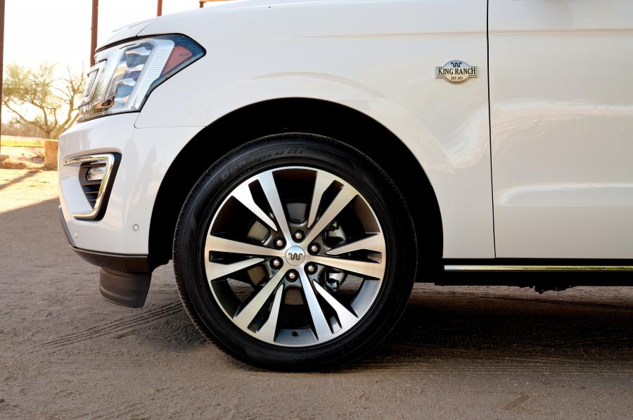  Ford Expedition King Ranch Edition 2019 года  (фото 15 из 21)